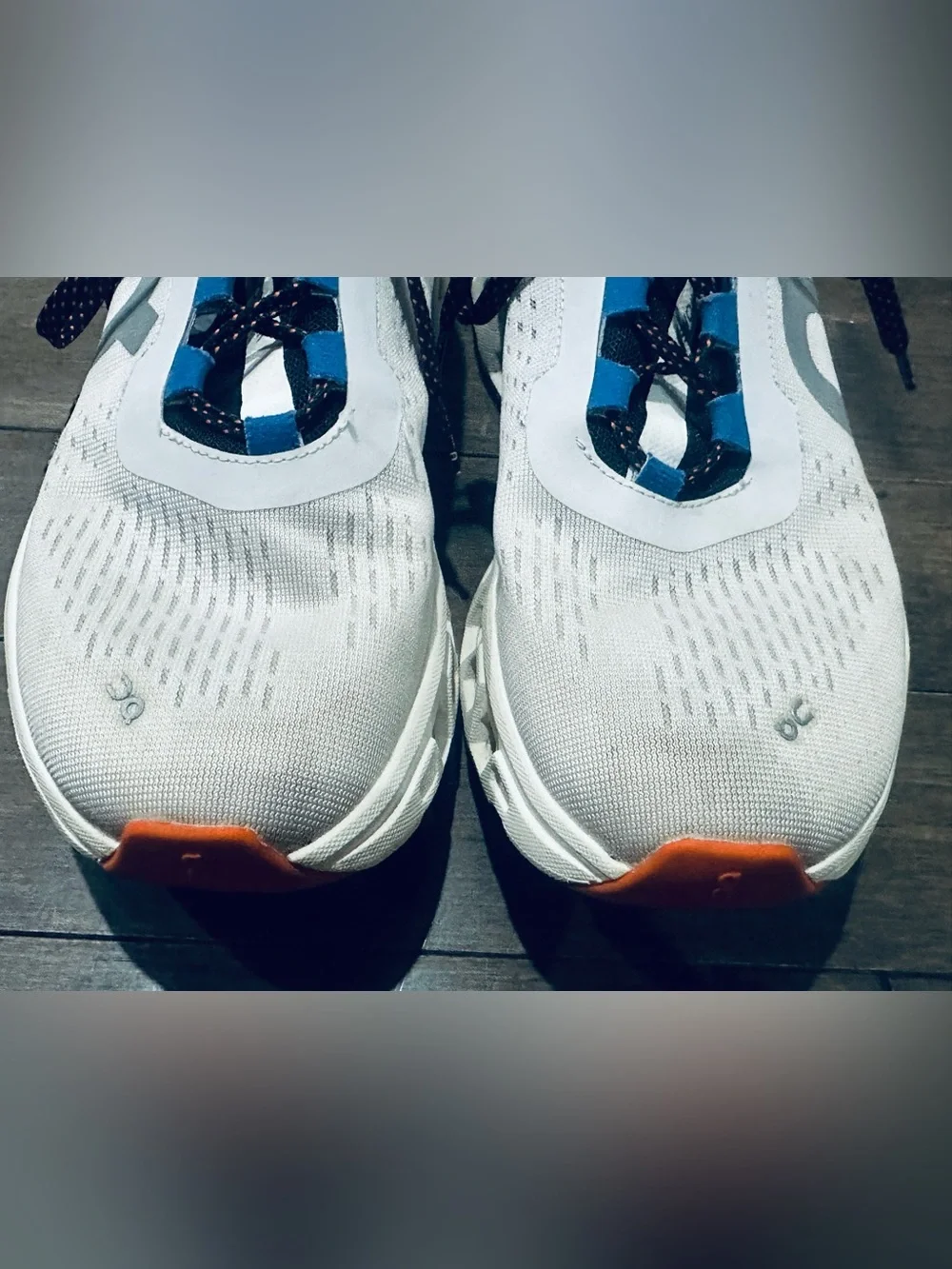 On Cloud Women’s Sz 10 Frost/Cobalt Cloudmonster Running Shoes